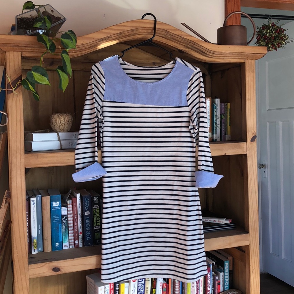 Cotton tunic with linen collar and cuffs